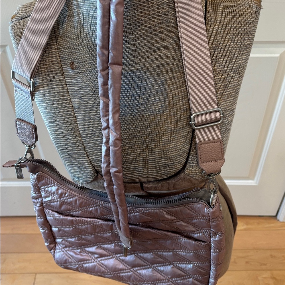 Baggallini Light pink mauve modern quilted nylon crossbody convertible RFID Bag - Picture 9 of 15
